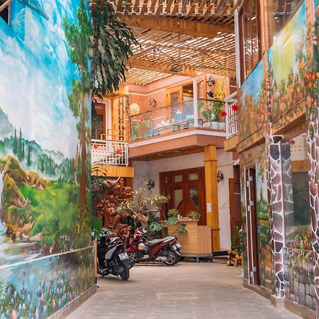 ホテル St House Dalat エクステリア 写真