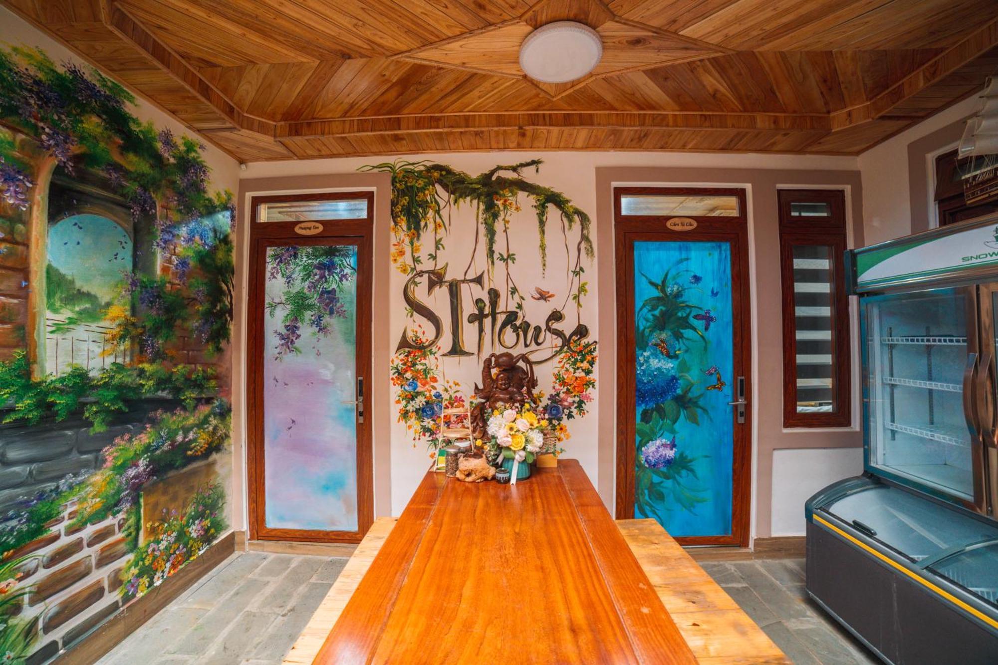 ホテル St House Dalat エクステリア 写真
