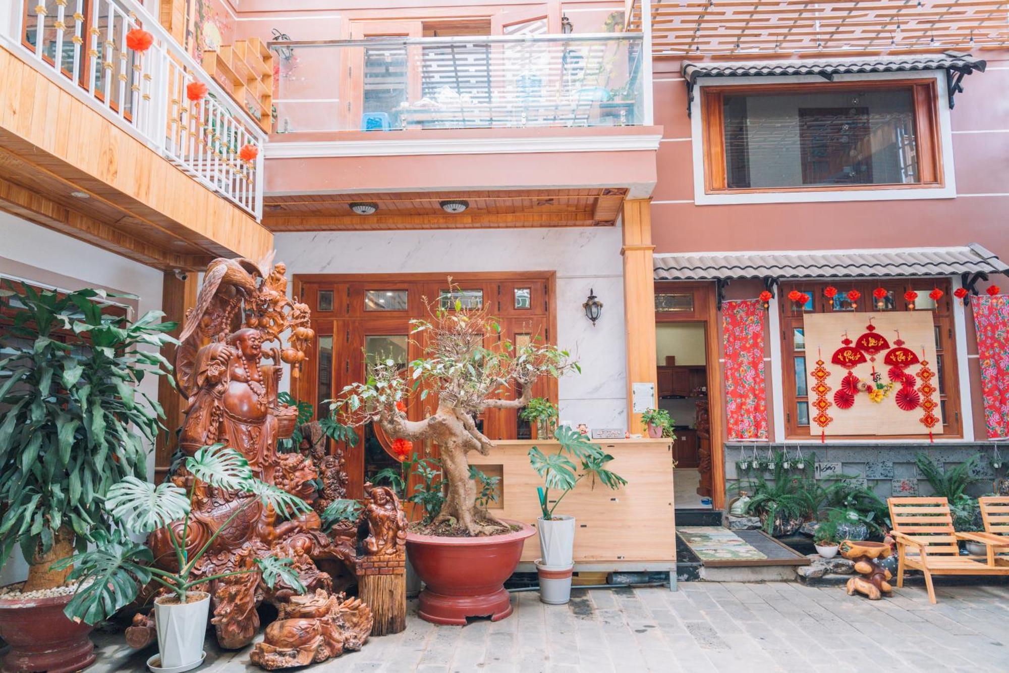 ホテル St House Dalat エクステリア 写真