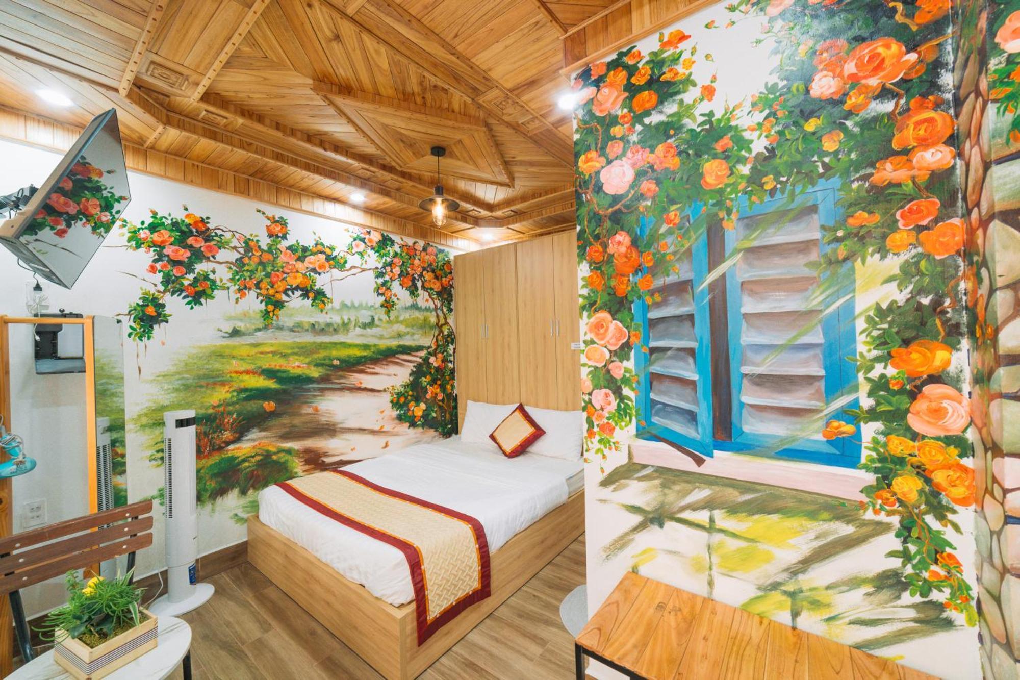 ホテル St House Dalat エクステリア 写真